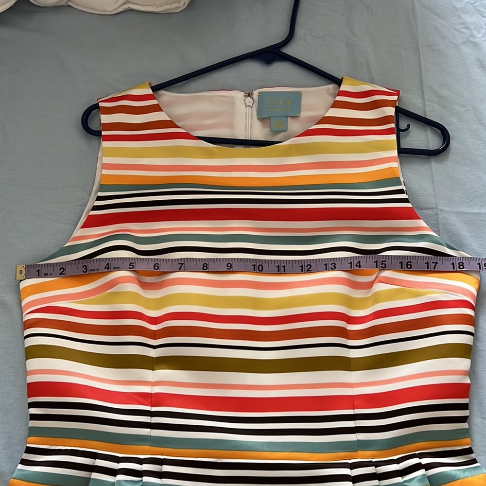 Dress - Picture 10 of 13